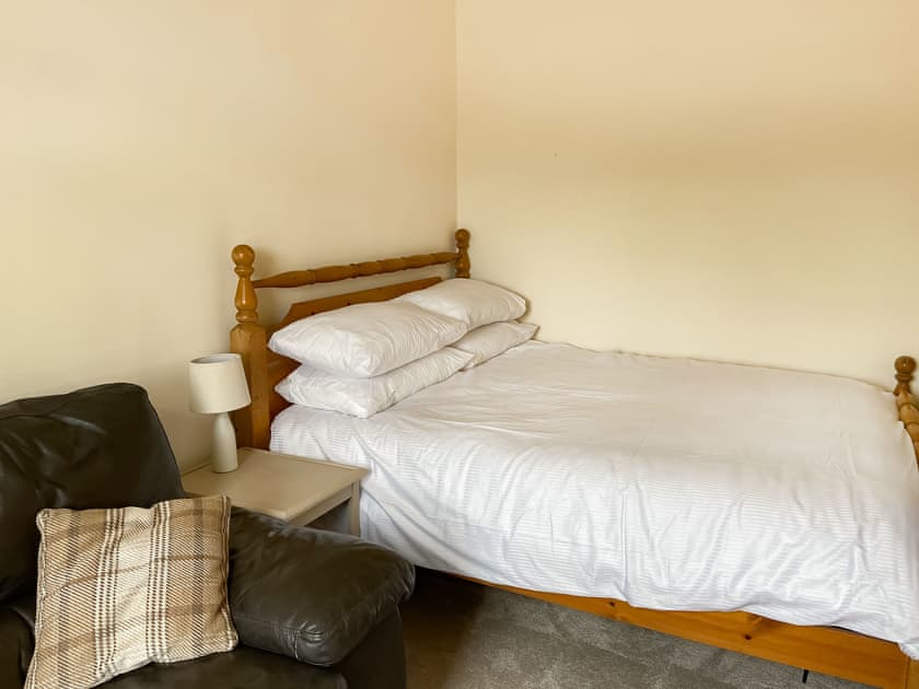 Single bedroom | Inveravon Cottage, Polmont, Linlithgow