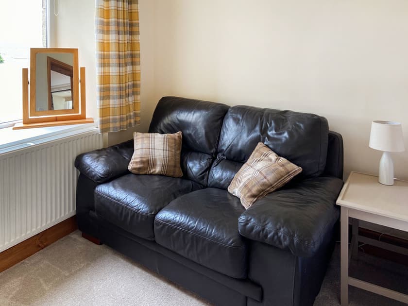 Single bedroom | Inveravon Cottage, Polmont, Linlithgow