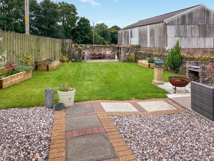 Garden | Inveravon Cottage, Polmont, Linlithgow