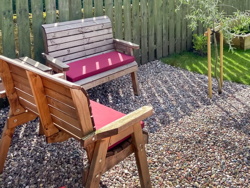 Sitting-out-area | Inveravon Cottage, Polmont, Linlithgow