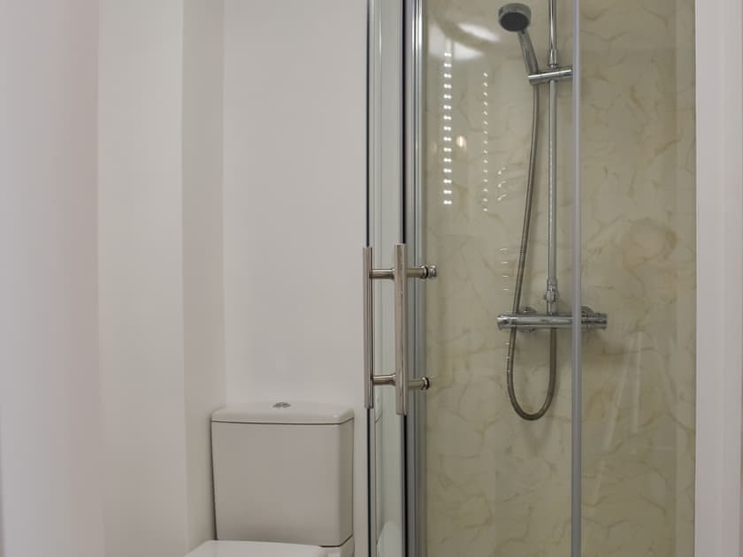 Bathroom | Horseshoe Cottage - Bennacott Farm Cottages, Launceston