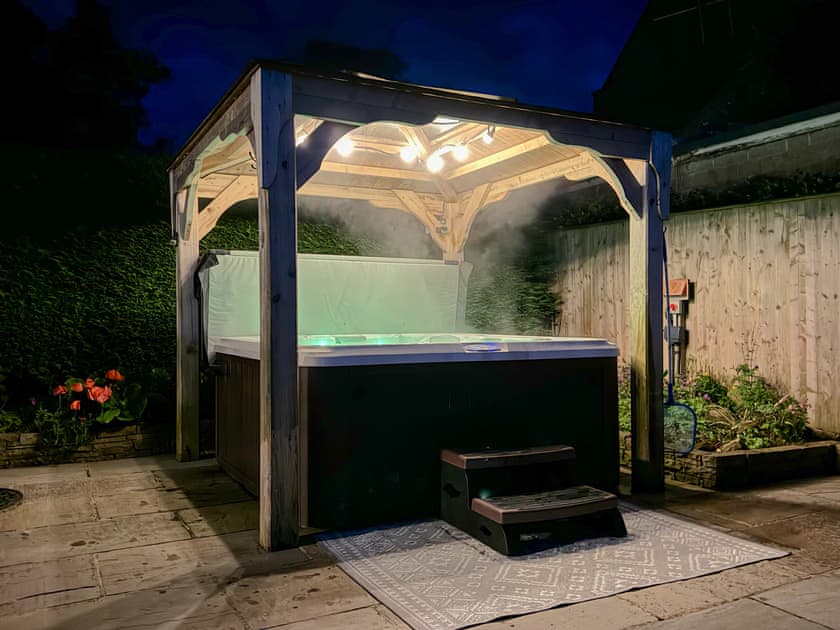 Hot tub | Eversfield, Goathland, near Whitby