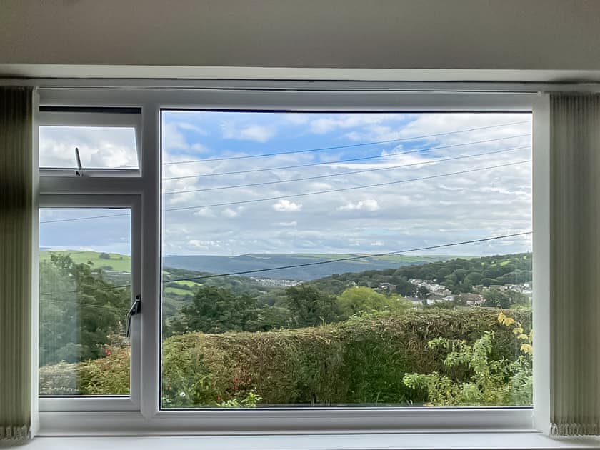 Ty Howton, Craig-Cefn-Parc, near Clydach