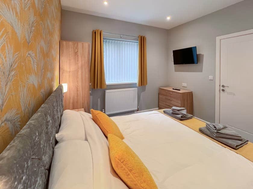 Double bedroom | Fox Cottage, Camerton, near Hull