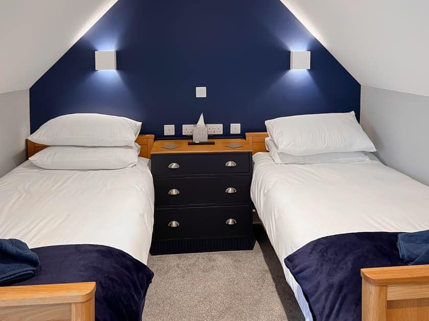 Twin bedroom | Fox Cottage, Camerton, near Hull