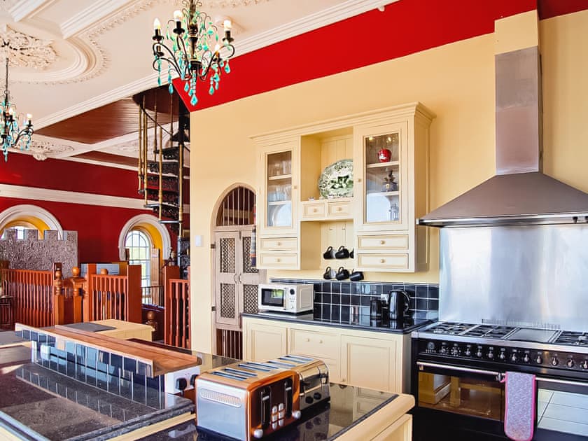 Kitchen | The Auction House, Criccieth