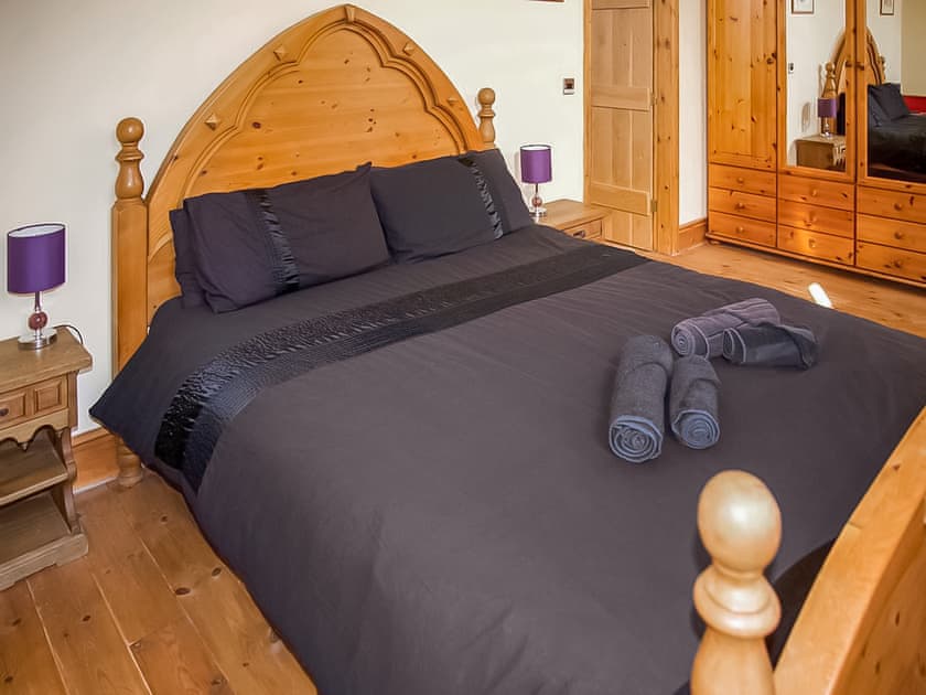 Double bedroom | The Auction House, Criccieth