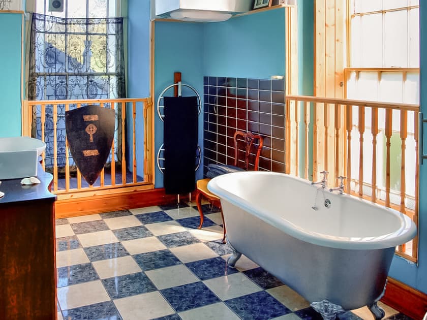 Bathroom | The Auction House, Criccieth