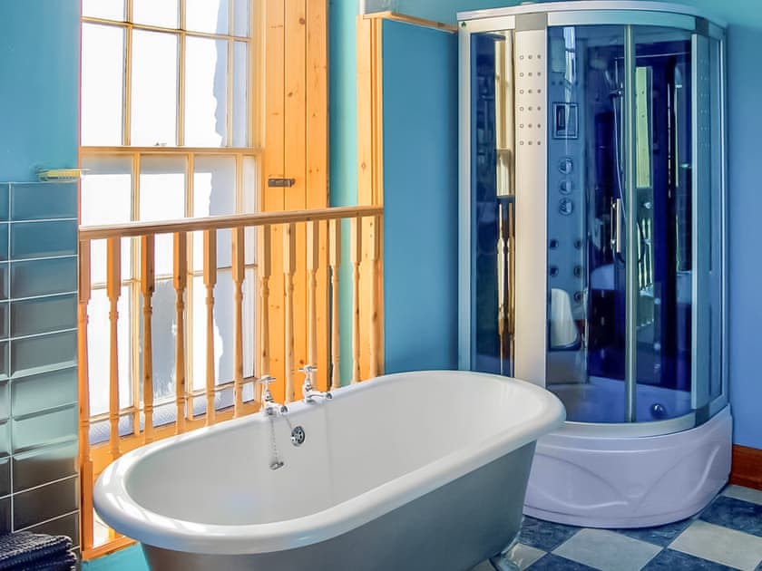 Bathroom | The Auction House, Criccieth