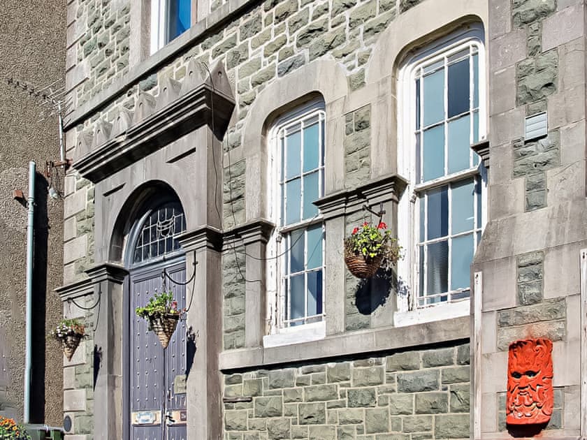 Exterior | The Auction House, Criccieth
