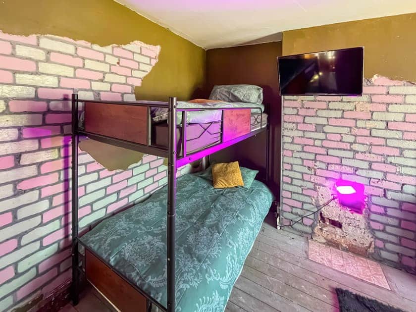 Bunk bedroom | Kent House, Skegness