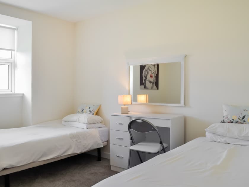 Twin bedroom | Aberfoyle Apartment 4 - Oak - Loch Apartments, Aberfoyle