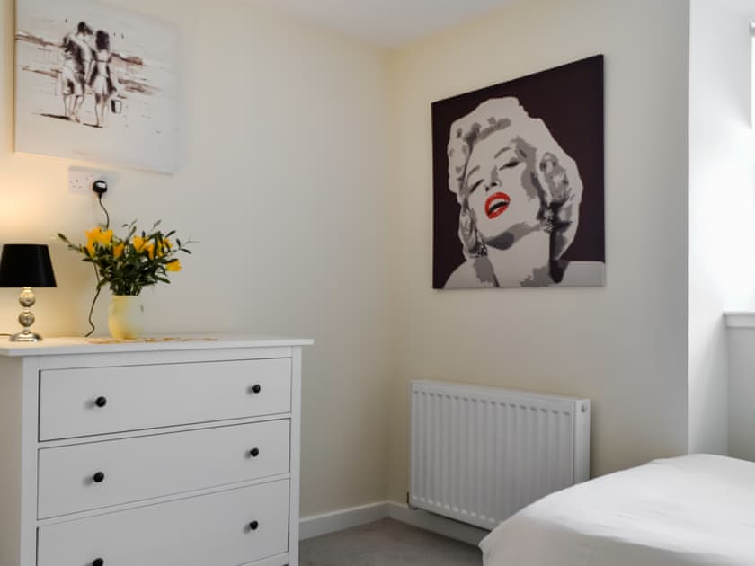 Twin bedroom | Aberfoyle Apartment 4 - Oak - Loch Apartments, Aberfoyle
