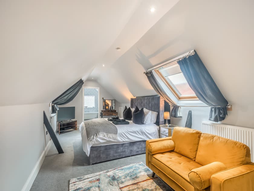 Double bedroom | Sea Breeze House, Skegness