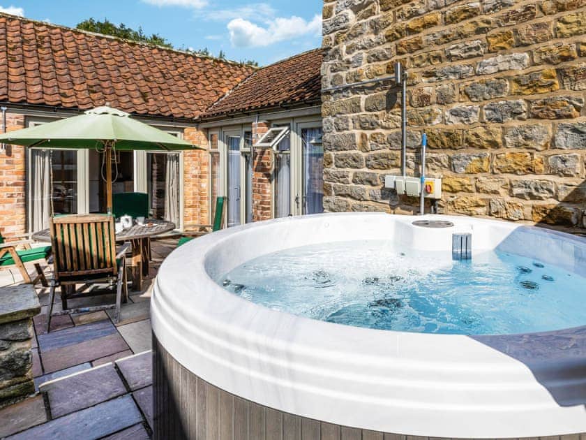 Courtyard patio area woith hot tub | Willow Cottage, Harwood Dale, near Scarborough