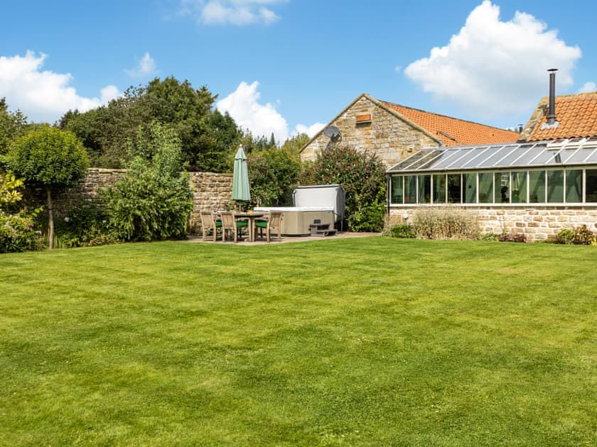 Lovely holiday home with conservatory | Mulberry Cottage, Harwood Dale, near Scarborough