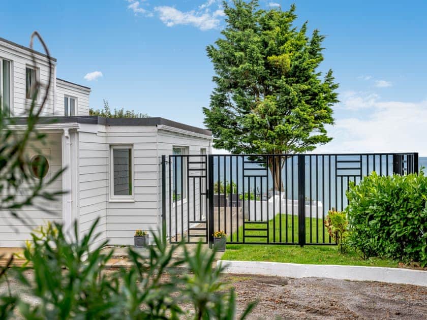 Exterior | Eagles Nest, Capel-le-Ferne