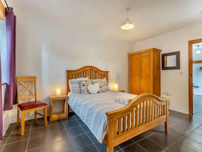 Double bedroom | Higher Churchtown Farm - The Place 2 B - Higher Churchtown Farm Barns, Tresmeer, near Launceston