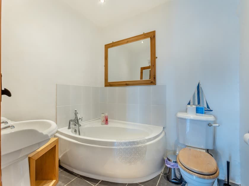Bathroom | Higher Churchtown Farm - The Place 2 B - Higher Churchtown Farm Barns, Tresmeer, near Launceston