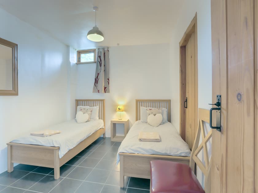 Twin bedroom | Higher Churchtown Farm - What a Beauty - Higher Churchtown Farm Barns, Tresmeer, near Launceston
