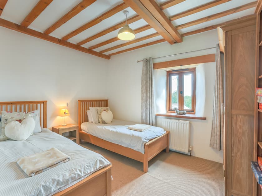Twin bedroom | Higher Churchtown Farm - What a Beauty - Higher Churchtown Farm Barns, Tresmeer, near Launceston