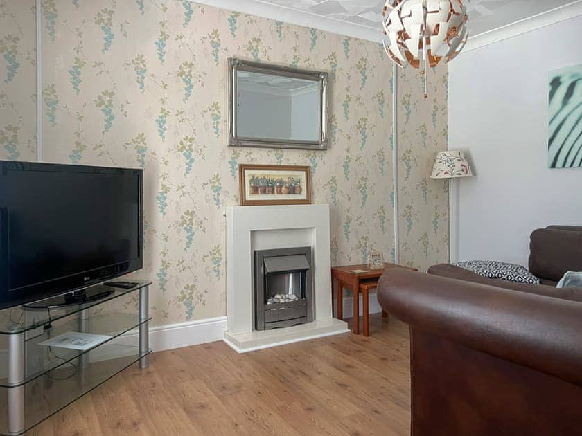 Living area | Gwenynen Fel Cottage, Burry Port