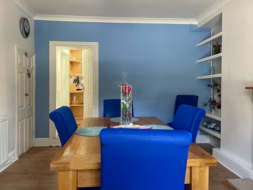 Dining Area | Gwenynen Fel Cottage, Burry Port