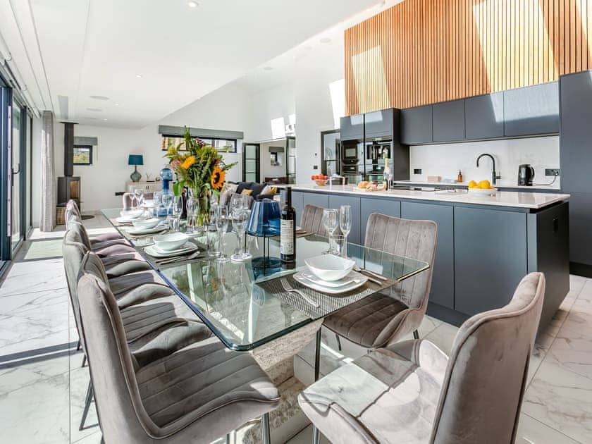 Open plan living space | Seabreeze, St Mawes