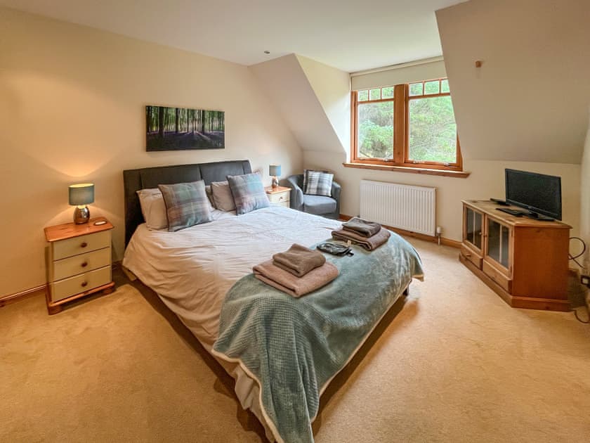 Double bedroom | River View, Dalwhinnie