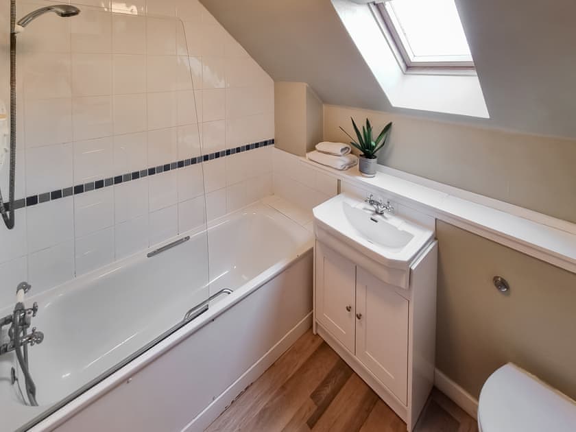 Bathroom | The Heathers, Boat of Garten near Aviemore