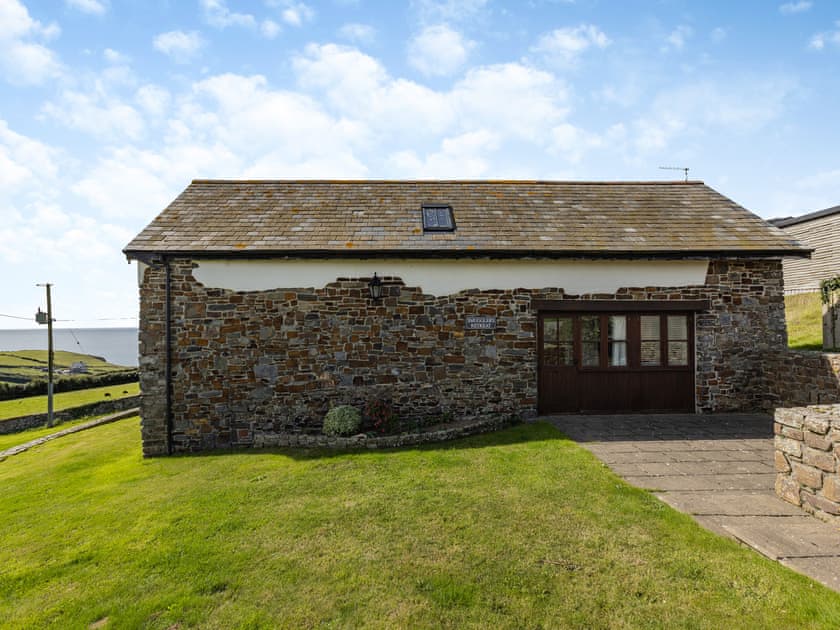 Exterior | Smuggler’s Retreat - Smuggler’s Retreat and Atlantic House, Hartland Point