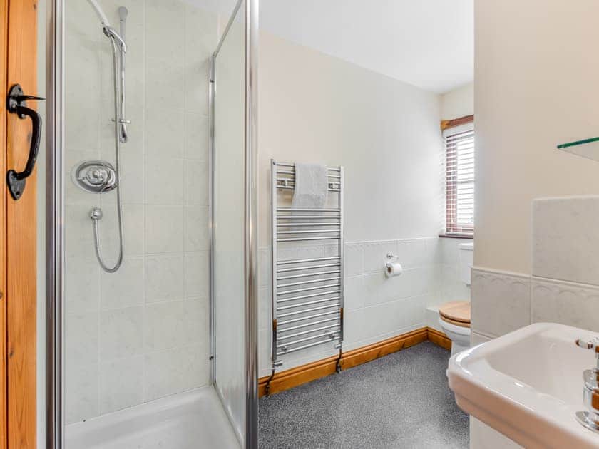 Bathroom | Atlantic House - Smuggler’s Retreat and Atlantic House, Hartland Point