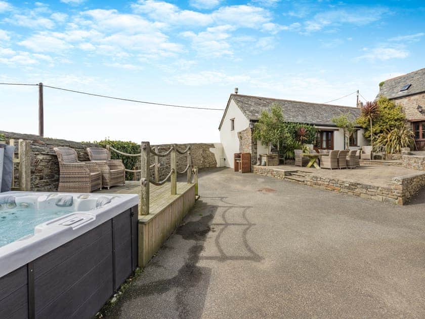 Hot tub | Atlantic House - Smuggler’s Retreat and Atlantic House, Hartland Point