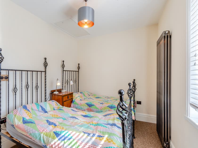 Twin bedroom | Cathedral View Farmhouse, Ely