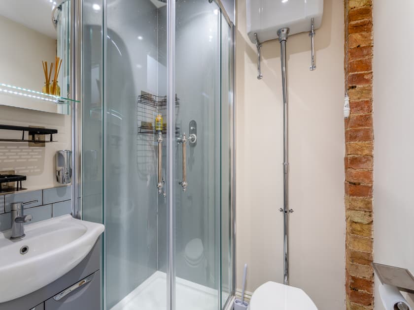 Shower room | Cathedral View Farmhouse, Ely