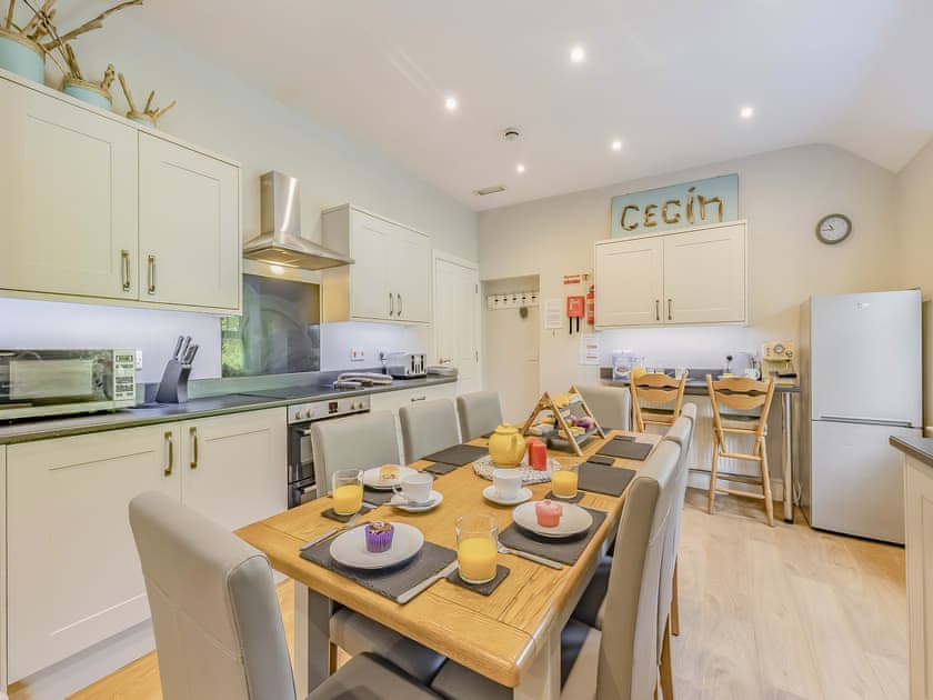 Dining Area | Pencartref, Aberdyfi