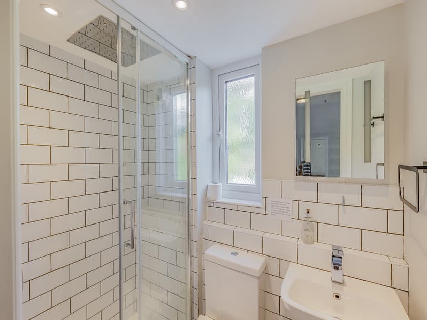 Bathroom | Pencartref, Aberdyfi