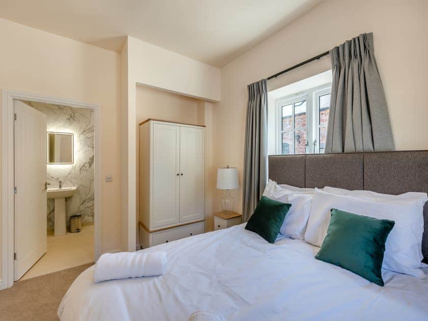 Double bedroom | No 6 - Doncaster - Tedsmore Hall Estate Properties, Oswestry