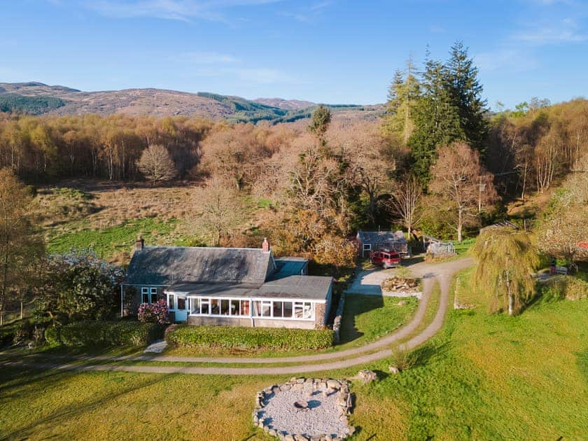 Wonderfully welcoming cottage, with its own secluded pebble beach and amazing views | Strathcashel Cottage, Rowardennan, near Balamaha