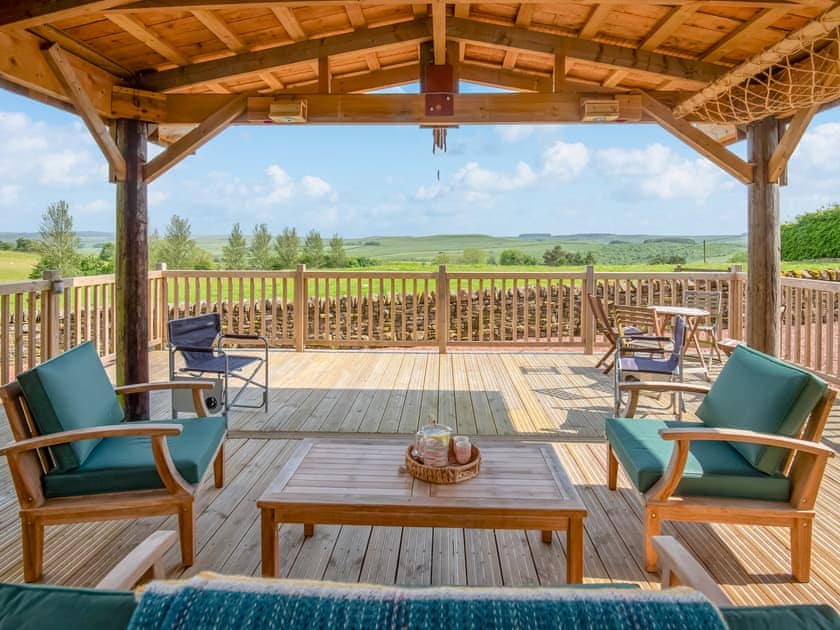 Sitting-out-area | Cobweb Cottage - Soppit Farm Cottages, Elsdon