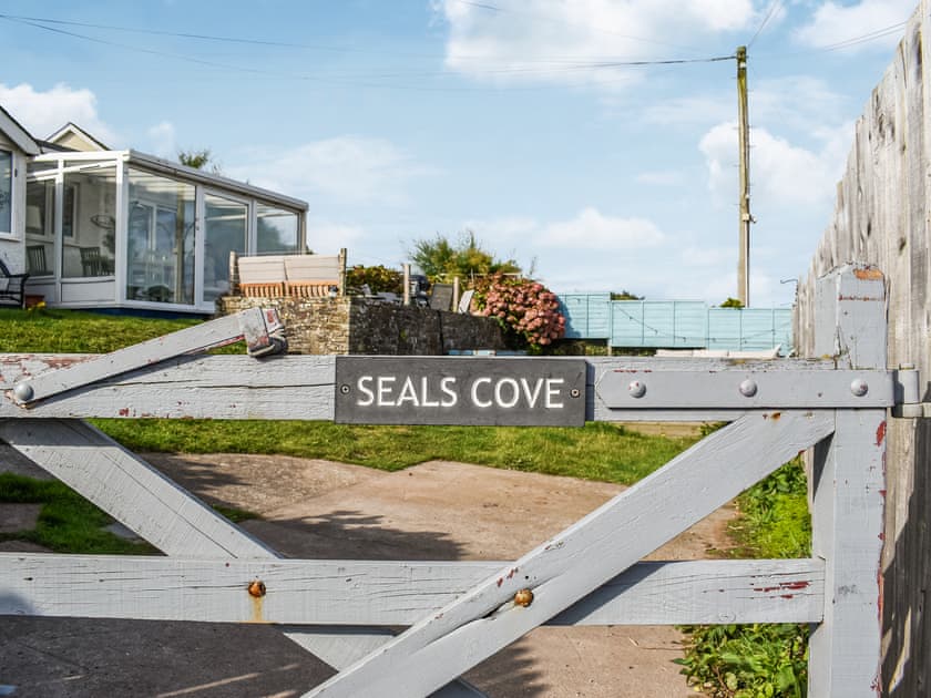 Exterior | Seals Cove, Polzeath