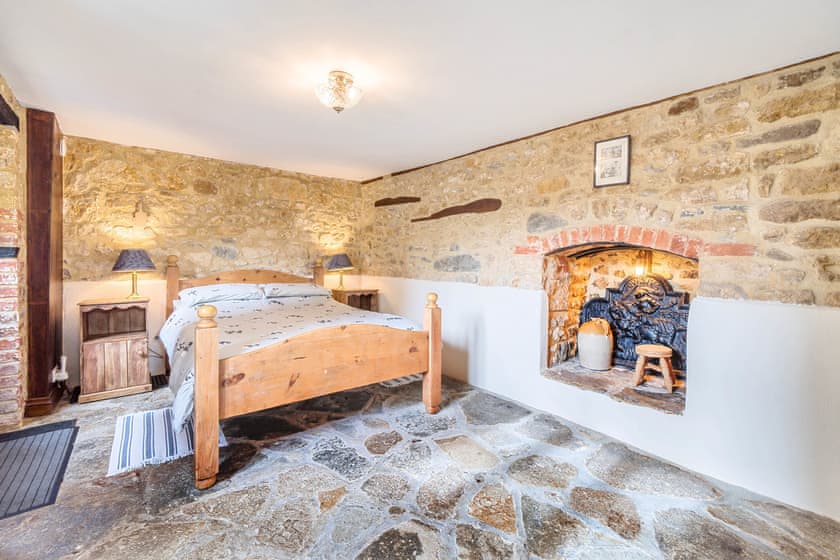 Bedroom 8 The Creamery Annexe with ensuite | Park Farmhouse, Chideock, near Bridport