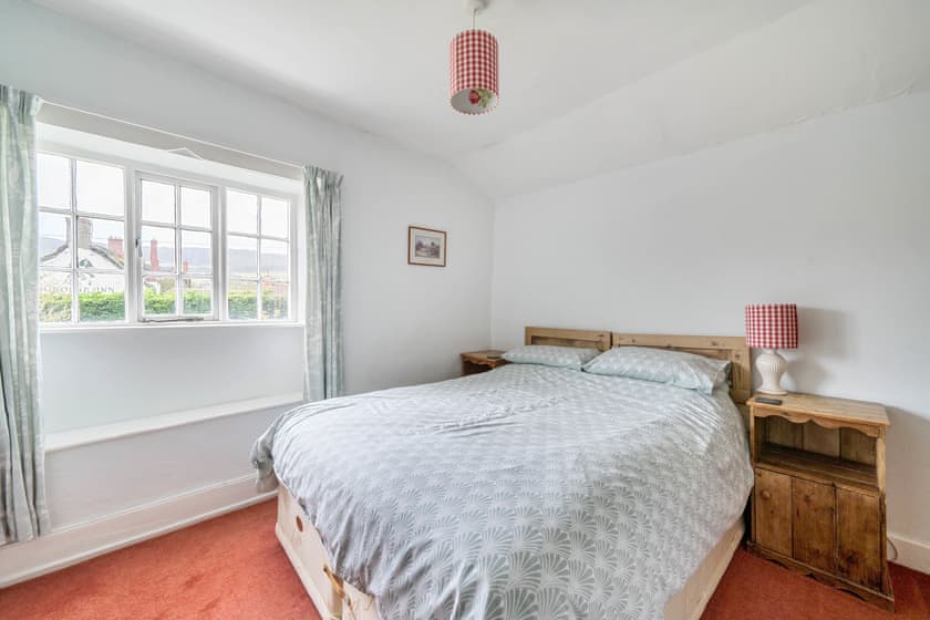 Bedroom 4 Kingsize Zip and link bed | Park Farmhouse, Chideock, near Bridport