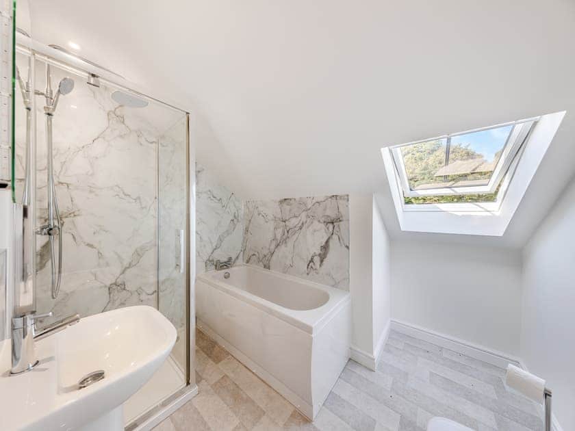Bathroom | Tedsmore Hall Estate properties - No 2 - Chepstow - Tedsmore Hall Estate Properties, Oswestry