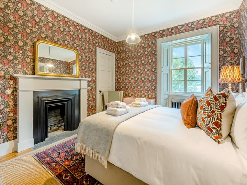 Double bedroom | Baillies Cottage - Croiscrag Lodge, Rannoch, near Pitlochry