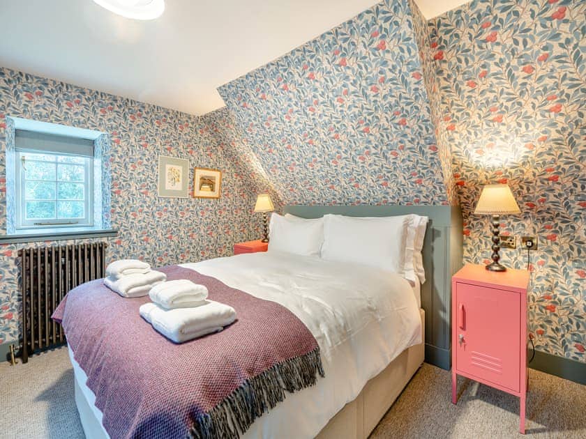 Double bedroom | Wardens Cottage - Croiscrag Lodge, Rannoch, near Pitlochry