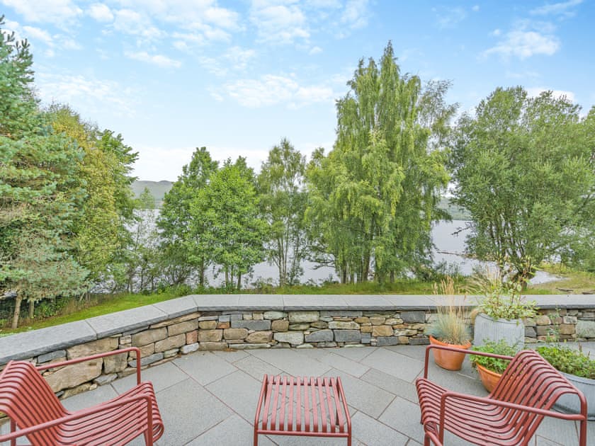 Sitting-out-area | Cooks Cottage - Croiscrag Lodge, Rannoch, near Pitlochry