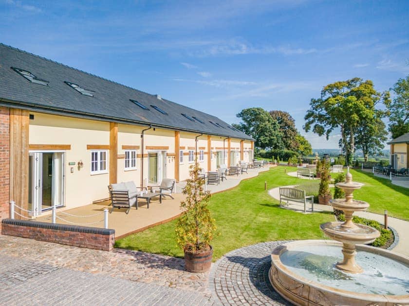 Exterior | No 10 - The Stables - Tedsmore Hall Estate Properties - Tedsmore Hall Estate Properties, Oswestry