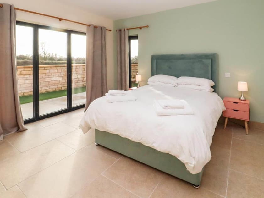 Double bedroom | Bears Court Unit 1 - Bears Court, Little Rissington