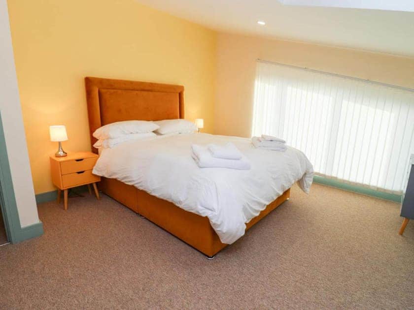 Double bedroom | Bears Court Unit 1 - Bears Court, Little Rissington